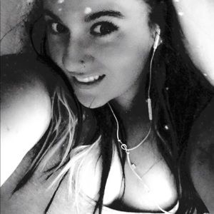 Meet your Posher, Deidre